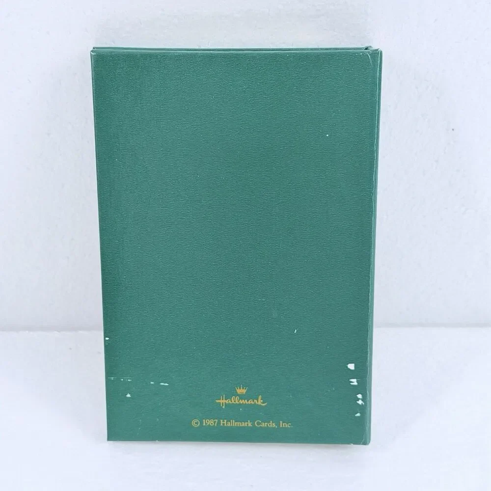Vintage 1987 Hallmark Keepsake Ornament Collector's Club Registry Binder Book